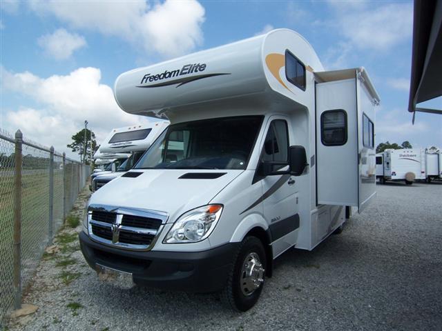 New 2010 Fourwinds Freedom Elite 23S Class C For Sale